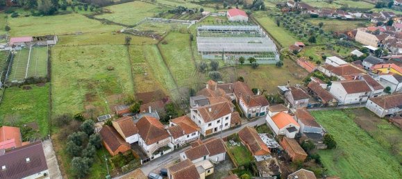 2 Schlafzimmer Haus in Pinheiro de Azere, Portugal, Nr. 165848 5