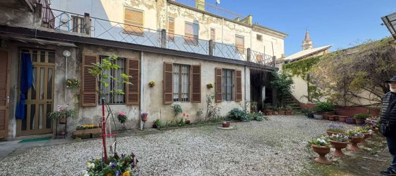 Casa de 6 dormitorios en Mede, Italy No. 364831 2