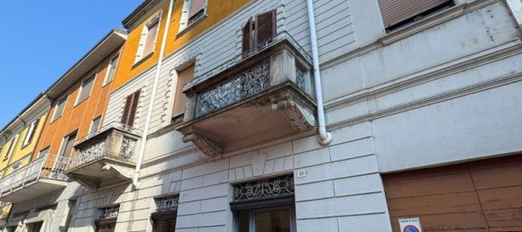 Casa de 6 dormitorios en Mede, Italy No. 364831 9