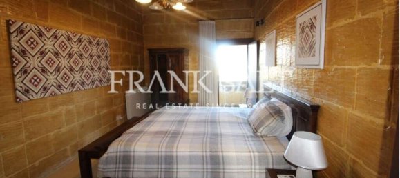 6 bedrooms House in Gharb, Malta No. 706 10