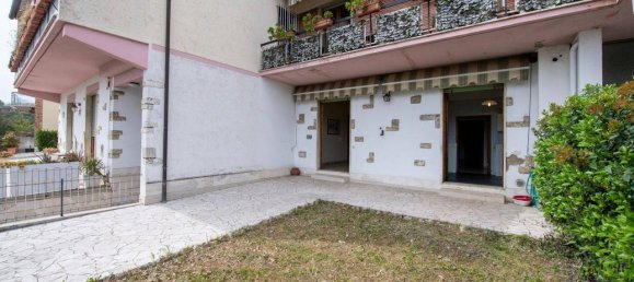 6 rooms Apartment in Siena, Italy No. 73080 13