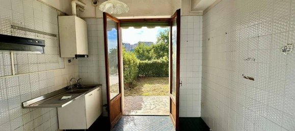 6 rooms Apartment in Siena, Italy No. 73080 10