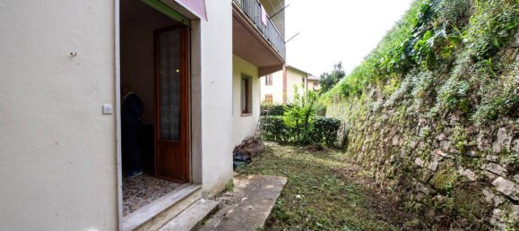 6 rooms Apartment in Siena, Italy No. 73080 20