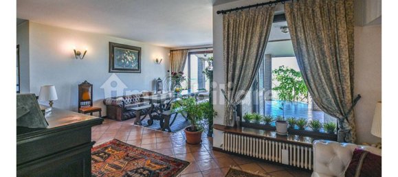 5 bedrooms Villa in Fermo, Italy No. 60284 10