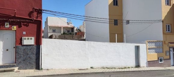 Terrain à San Cristobal de La Laguna, Spain 182m² No. 180419 3