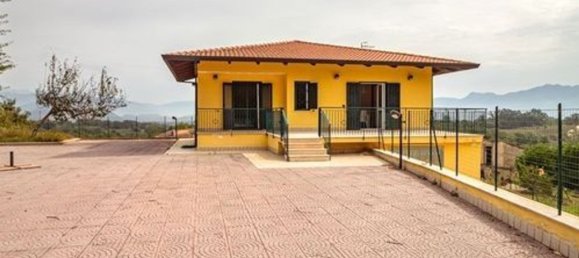 3 bedrooms Villa in Caianello, Italy No. 325683 12