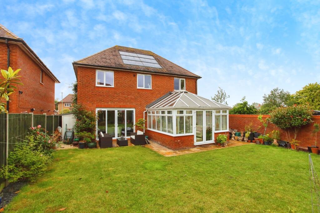 Дом с 4 спальнями в Тонбридж, Великобритания № 10455