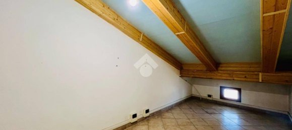 Квартира с 2 спальнями в Мантуя, Италия № 380844 41