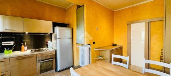 Квартира с 2 спальнями в Мантуя, Италия № 380844 4