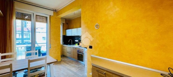 Квартира с 2 спальнями в Мантуя, Италия № 380844 17