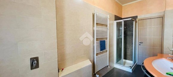 Квартира с 2 спальнями в Мантуя, Италия № 380844 6