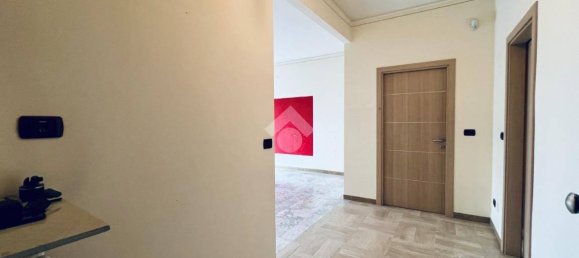 Квартира с 2 спальнями в Мантуя, Италия № 380844 9