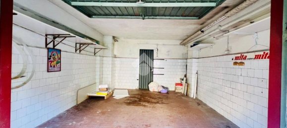 Квартира с 2 спальнями в Мантуя, Италия № 380844 44