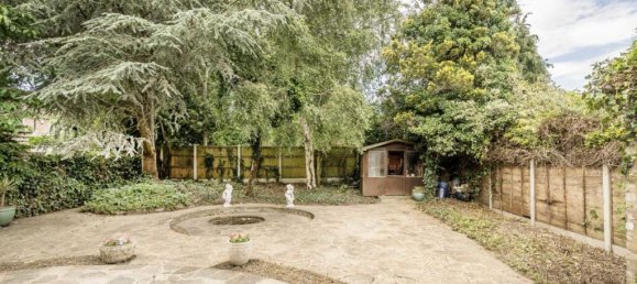 3 bedrooms House in Sunbury-on-Thames, United Kingdom No. 10188 6