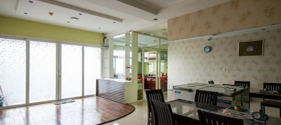3 bedrooms Apartment in District 10, Vietnam No. 17250 11