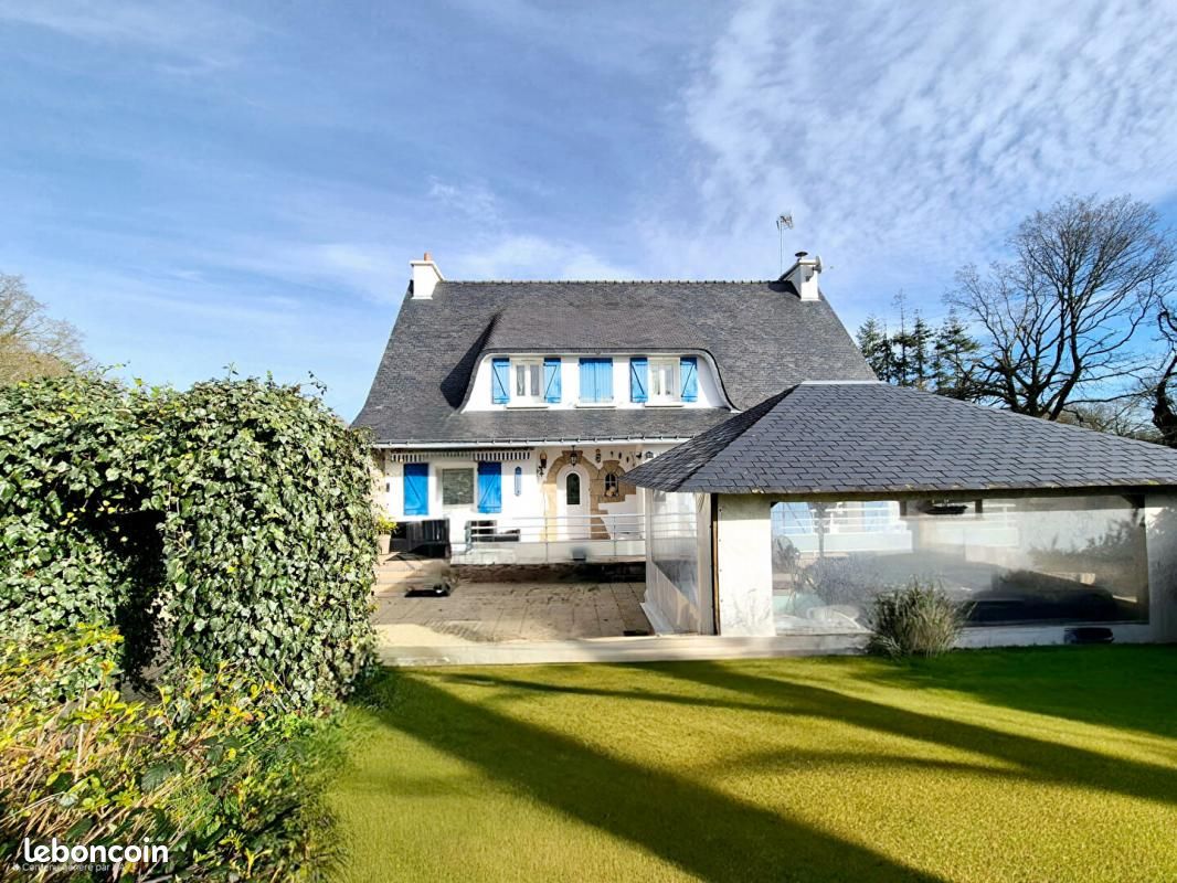 4 bedrooms House in Caudan, France No. 65070