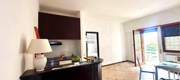 Квартира с 2 комнатами в Рим, Италия № 40409 3