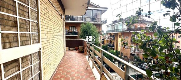 Квартира с 2 комнатами в Рим, Италия № 40409 10