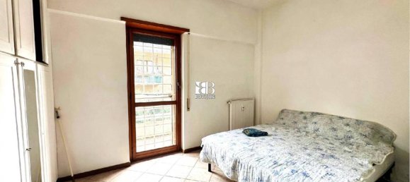 Квартира с 2 комнатами в Рим, Италия № 40409 5