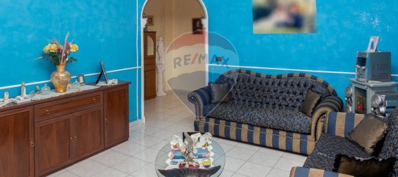 Apartamento de 2 dormitorios en Misterbianco, Italy No. 321174 2