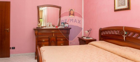 Apartamento de 2 dormitorios en Misterbianco, Italy No. 321174 9