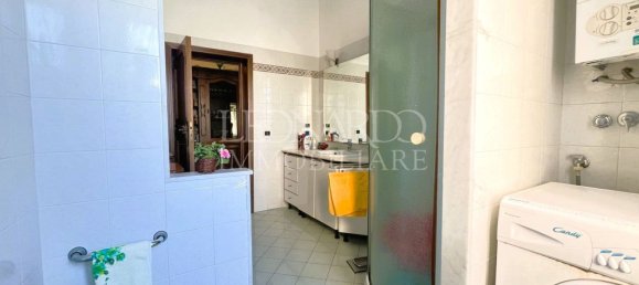 2غرفة شقة في Naples, Italy رقم 96347 21