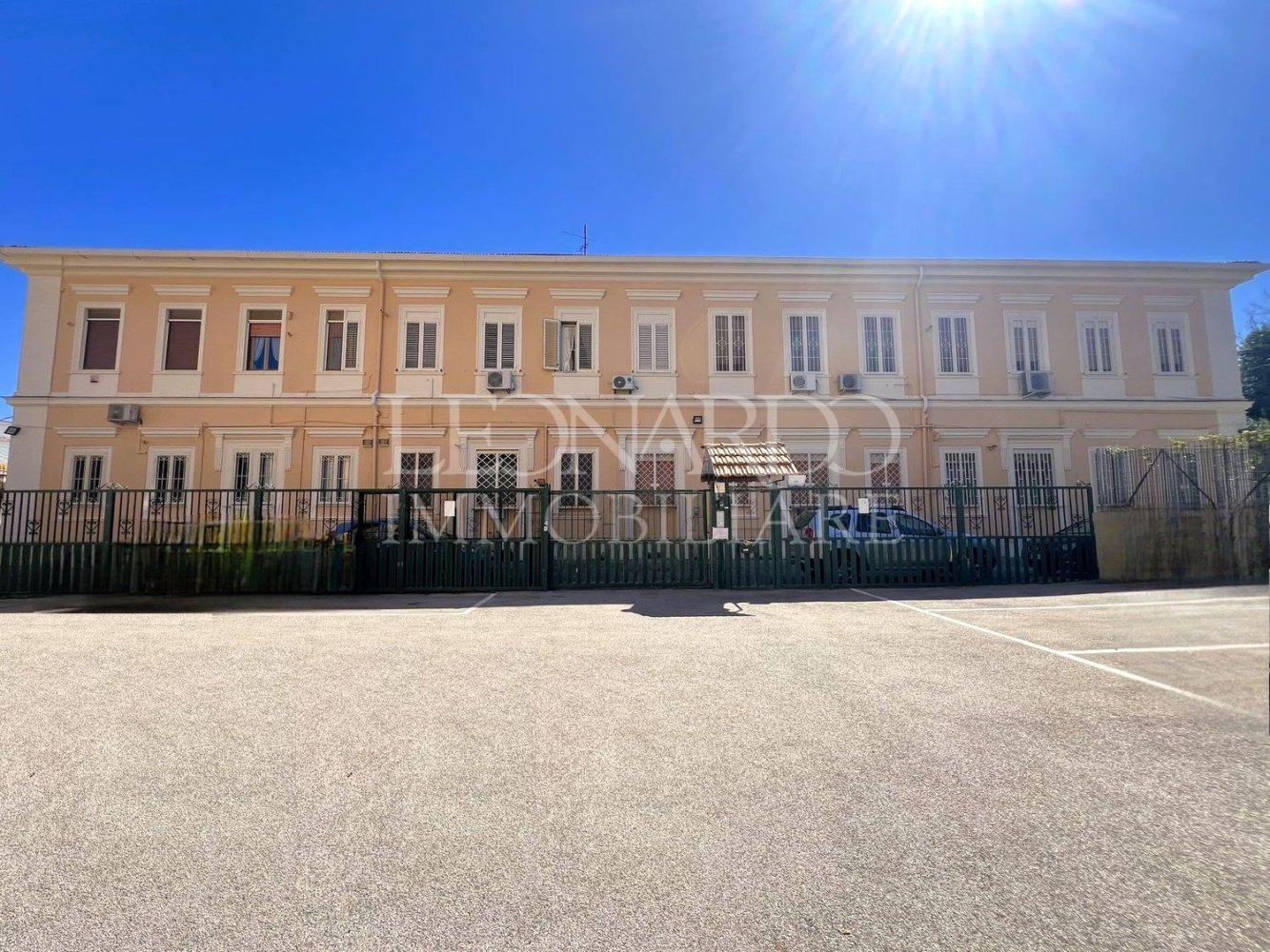 2غرفة شقة في Naples, Italy رقم 96347