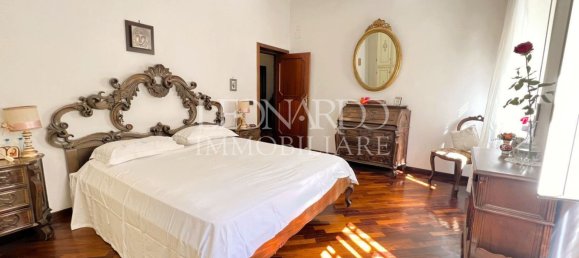 2غرفة شقة في Naples, Italy رقم 96347 34