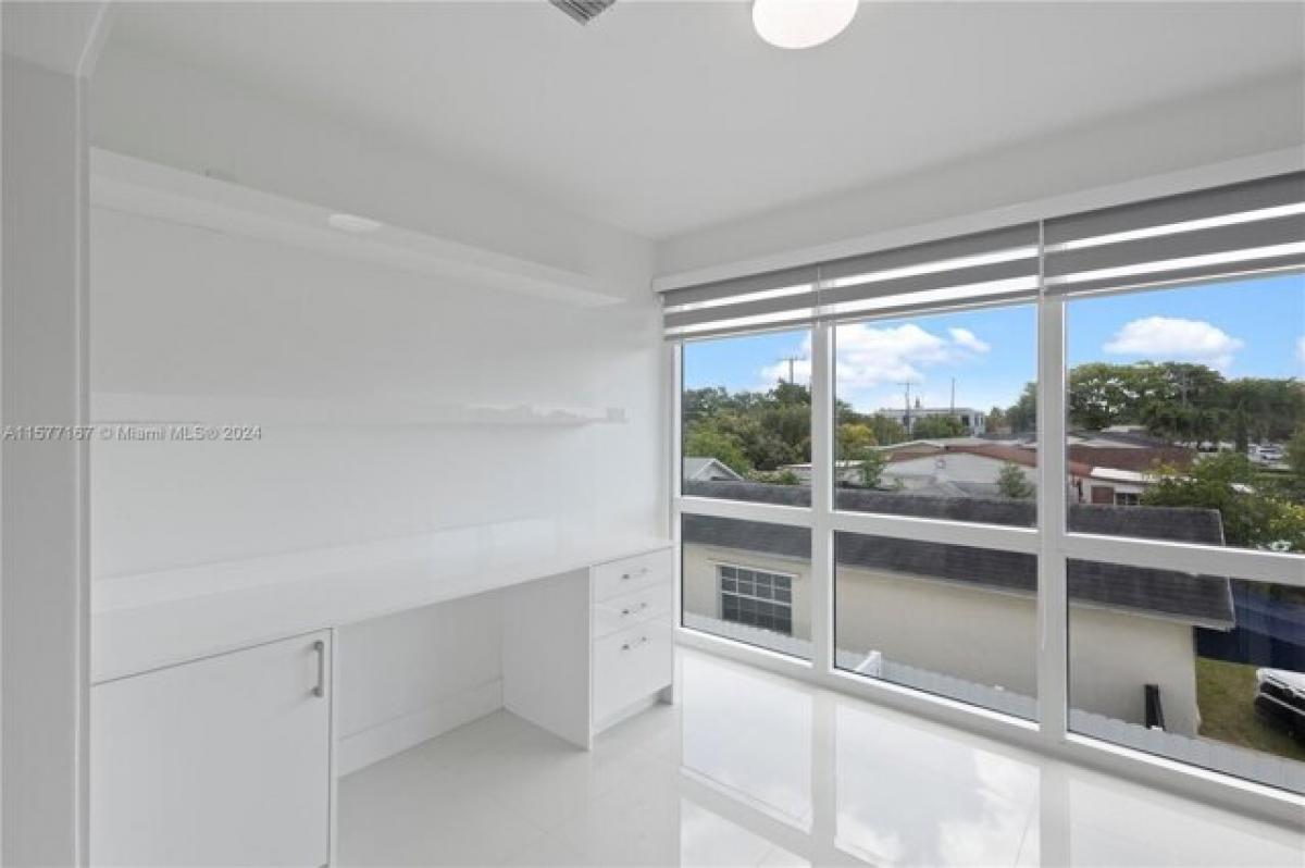 4 bedrooms House in Miami, USA No. 278221