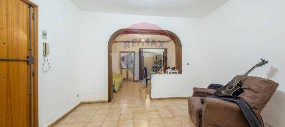 1 bedroom Apartment in Catania, Italy No. 66438 2