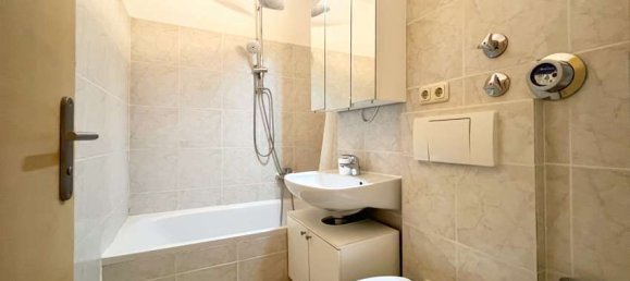 Studio in Munich, Germany No. 369465 9