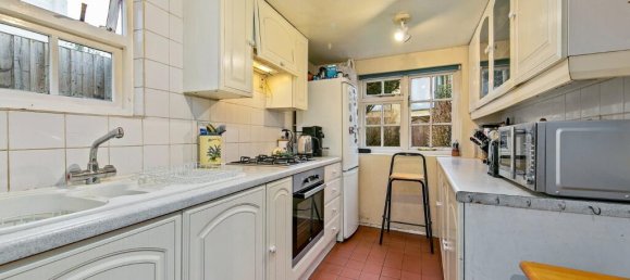 2 Schlafzimmer Gewerbliche Immobilie in Richmond, United Kingdom, Nr. 9063 2