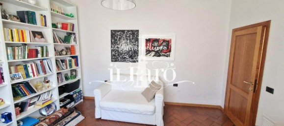 3 bedrooms Apartment in Campi Bisenzio, Italy No. 324452 18