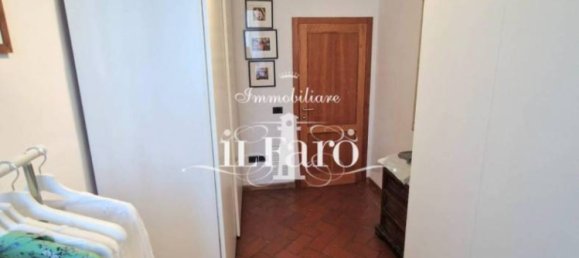 3 bedrooms Apartment in Campi Bisenzio, Italy No. 324452 20
