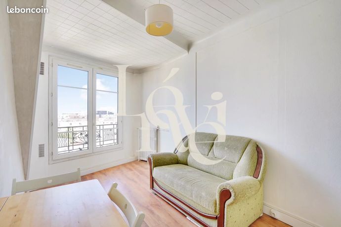 1 bedroom Apartment in Paris, France No. 310383