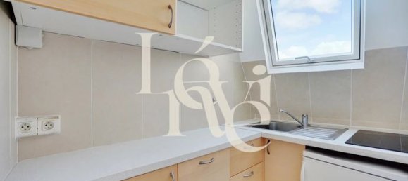 1 bedroom Apartment in Paris, France No. 310383 3