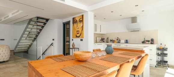 3 bedrooms Townhouse in Fuengirola, Spain No. 179053 3