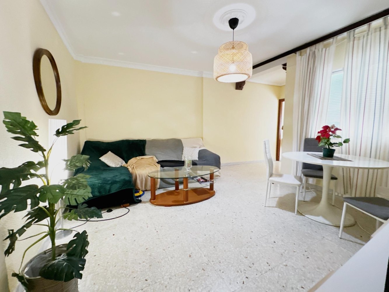 Apartamento de 3 dormitorios en Córdoba, Spain No. 244603