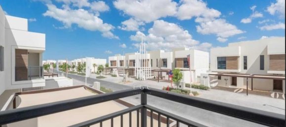 Villa T4 em Yas Island, UAE N.º 44411 23