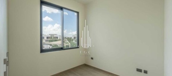 Villa T4 em Yas Island, UAE N.º 44411 12