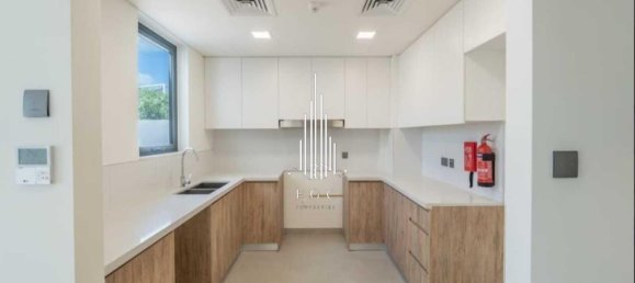 Villa T4 em Yas Island, UAE N.º 44411 4