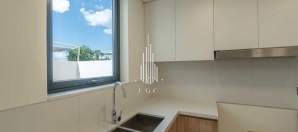 Villa T4 em Yas Island, UAE N.º 44411 9