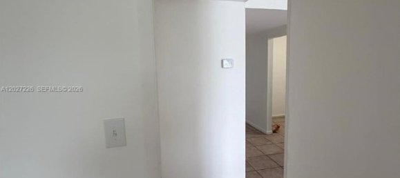 1 dormitorio propiedad comercial en alquiler en Miami, Miami-Dade, Florida, USA № 615231 5