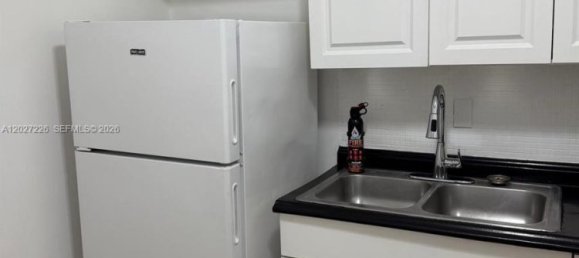 1 dormitorio propiedad comercial en alquiler en Miami, Miami-Dade, Florida, USA № 615231 4