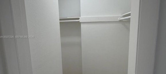 1 dormitorio propiedad comercial en alquiler en Miami, Miami-Dade, Florida, USA № 615231 7