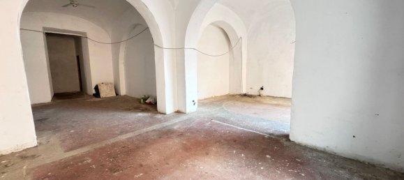 150m² Commercial property in Rome, Italy No. 152862 6