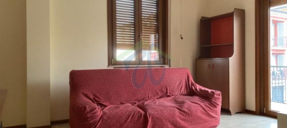 3 rooms Apartment in Fiorenzuola d'Arda, Italy No. 177885 2