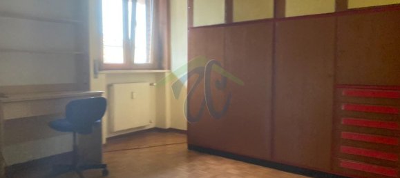 3 rooms Apartment in Fiorenzuola d'Arda, Italy No. 177885 24