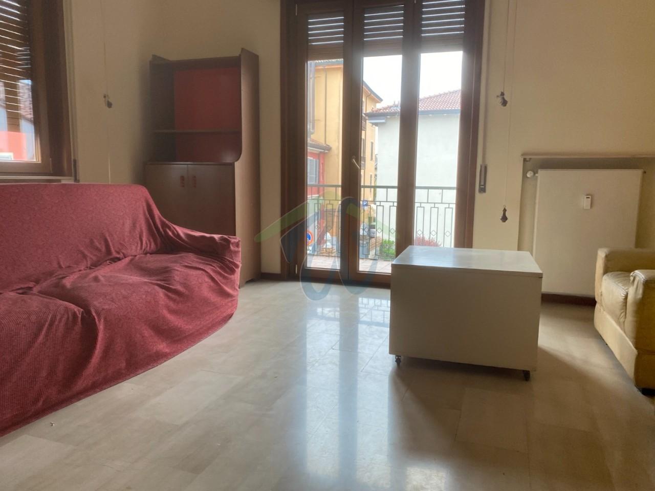 3 rooms Apartment in Fiorenzuola d'Arda, Italy No. 177885