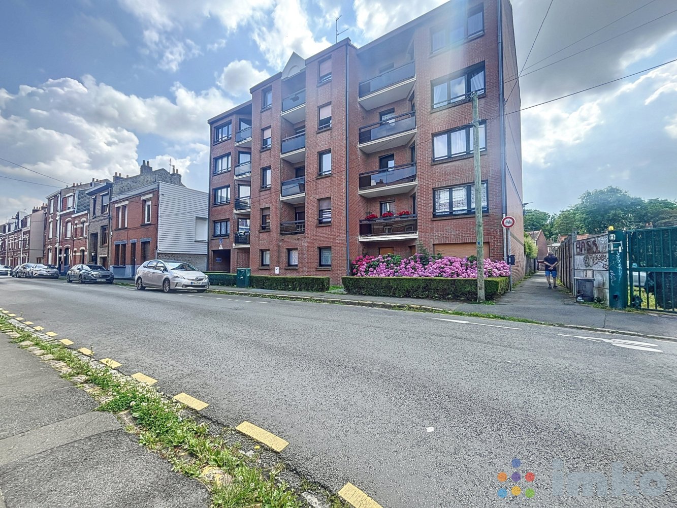 2 bedrooms Apartment in Ronchin, France No. 214825